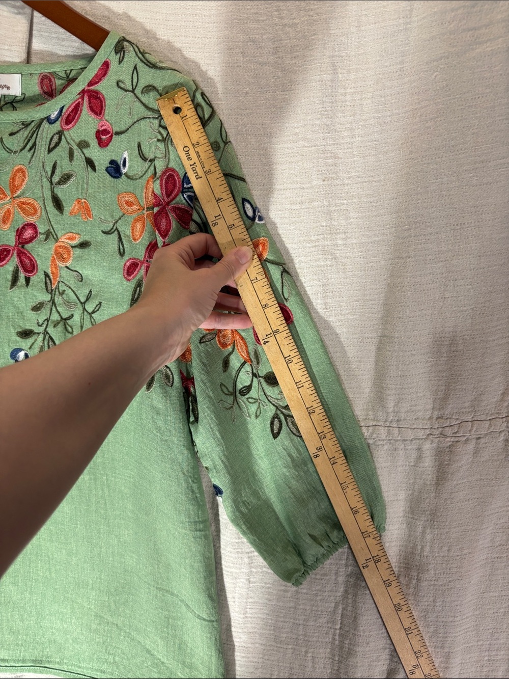 Embroidered Green Floral Tunic Top - Picture 5 of 8